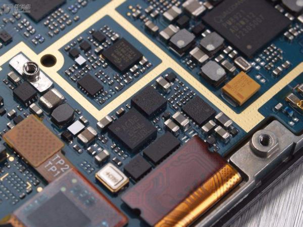 高價回收恩智浦NXP半導(dǎo)體：NFC讀卡器、RF接收器、多協(xié)議MCU
